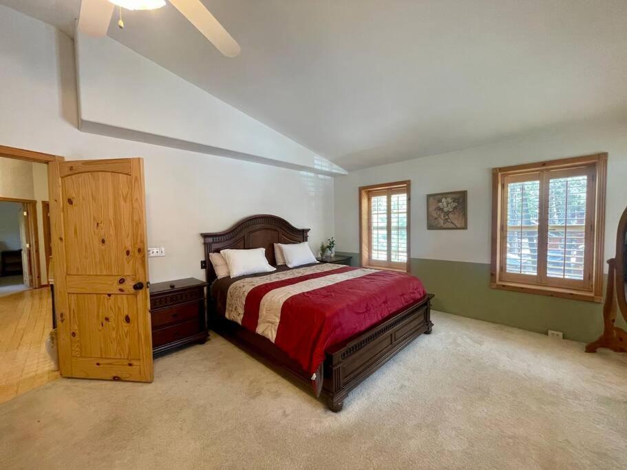 7 Sleeps 8 Beautiful Boulder Bay, Big Bear * Lac Big Bear